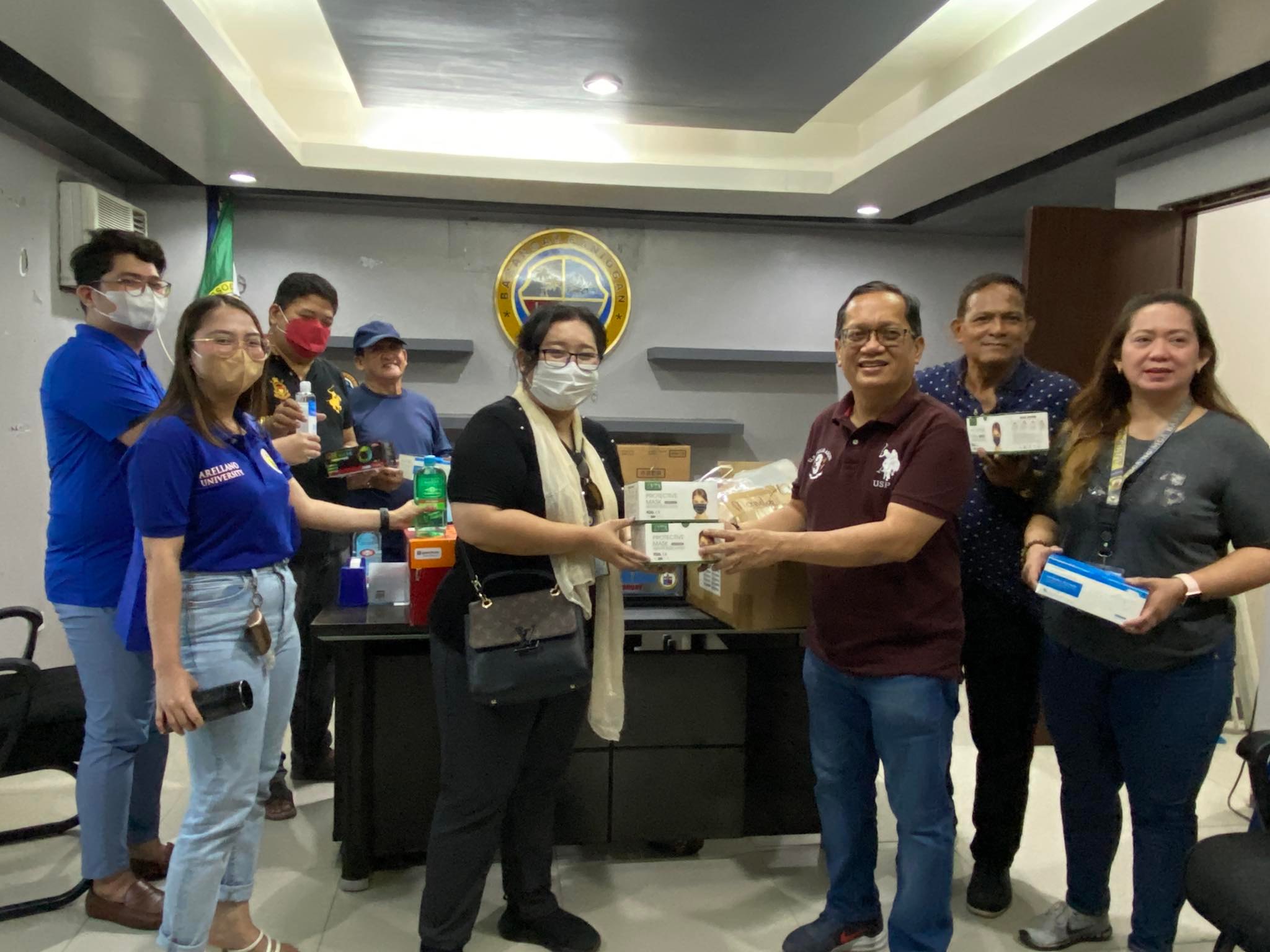 au-pasig-donates-hygiene-kits