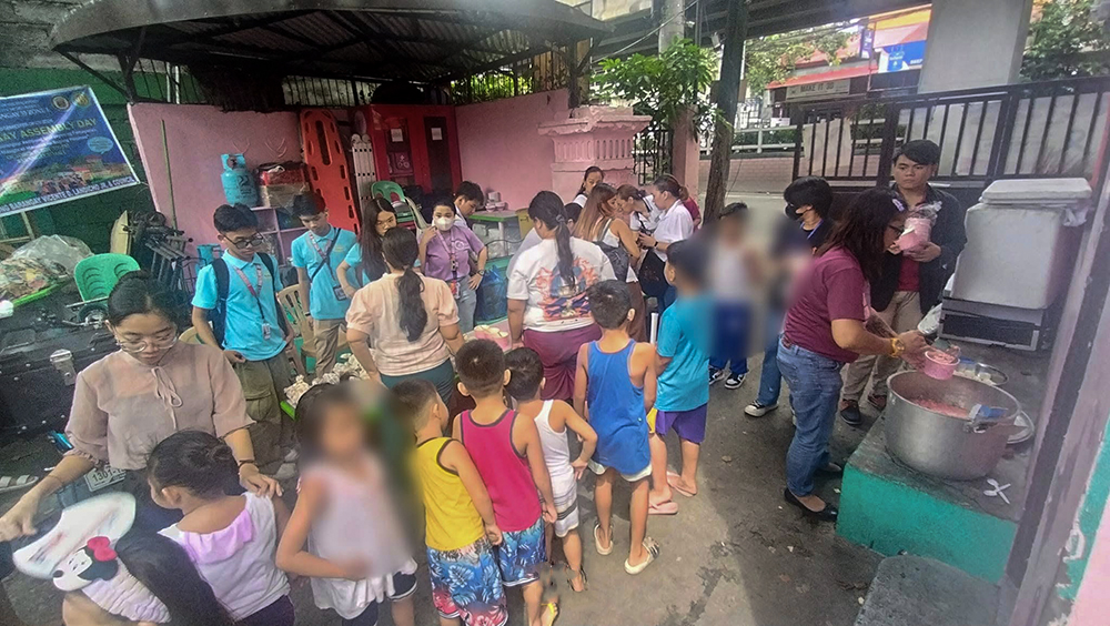 Outreach at Brgy. 33, Pasay City